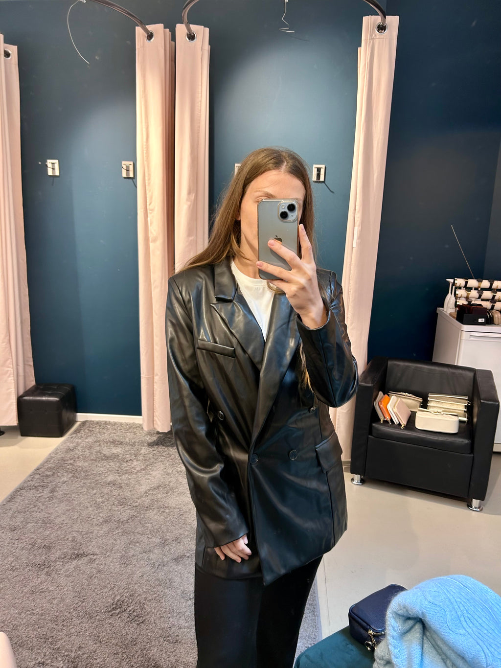 FAUX LEATHER BLAZER