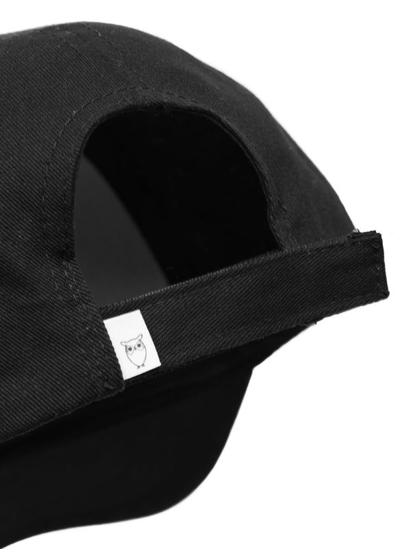 Twill baseball cap with siliconebadge - GOTS/Vegan