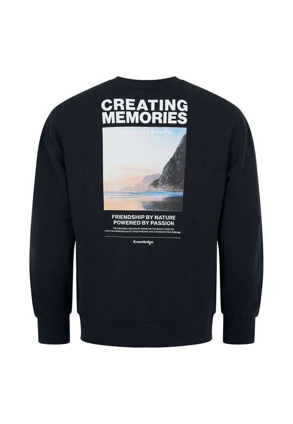 Loose crew neck with photo print at chest and back - GOTS/Vegan